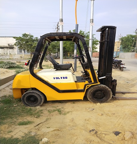 Fork lift sercice for rent